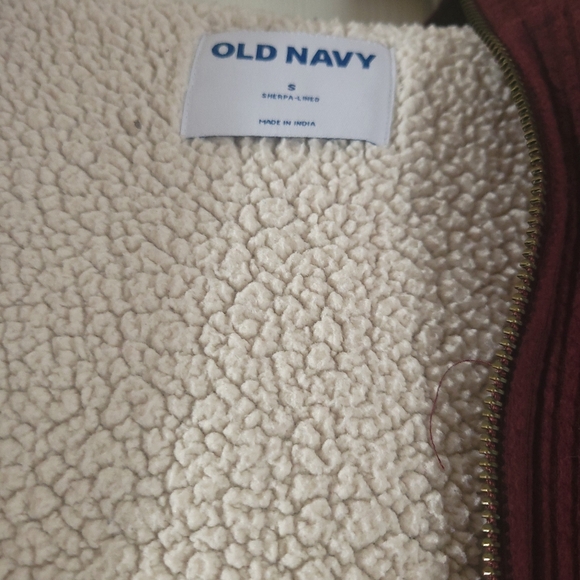 Old Navy- Burgandy Sherpa Lined Hooded Warm Winter Jacket with Big Wide Pockets - Picture 4 of 11